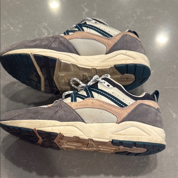 Karhu Cream and Blue Retro-Inspired Athletic Shoes - Picture 6 of 8